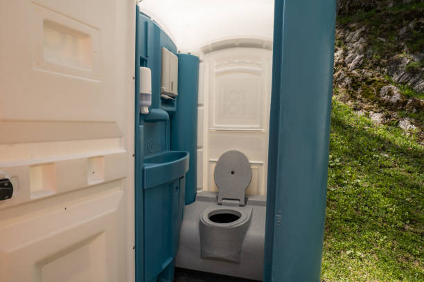 Portable bathroom rental in Harlan, IA