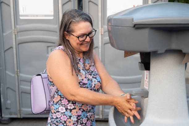 Best Portable sink rental  in Harlan, IA